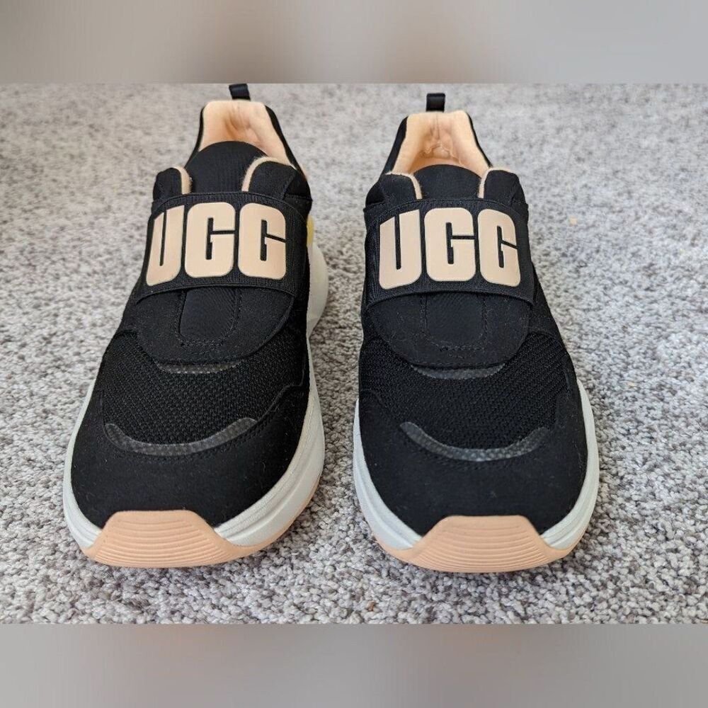 NWOT UGG Women's La Flex Sneaker Size 10